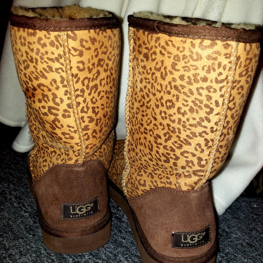 Cheetah print UGGS size 10 womans
